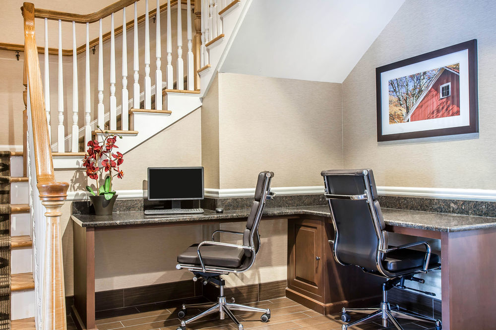 Comfort Inn & Suites Sturbridge-Brimfield ภายนอก รูปภาพ