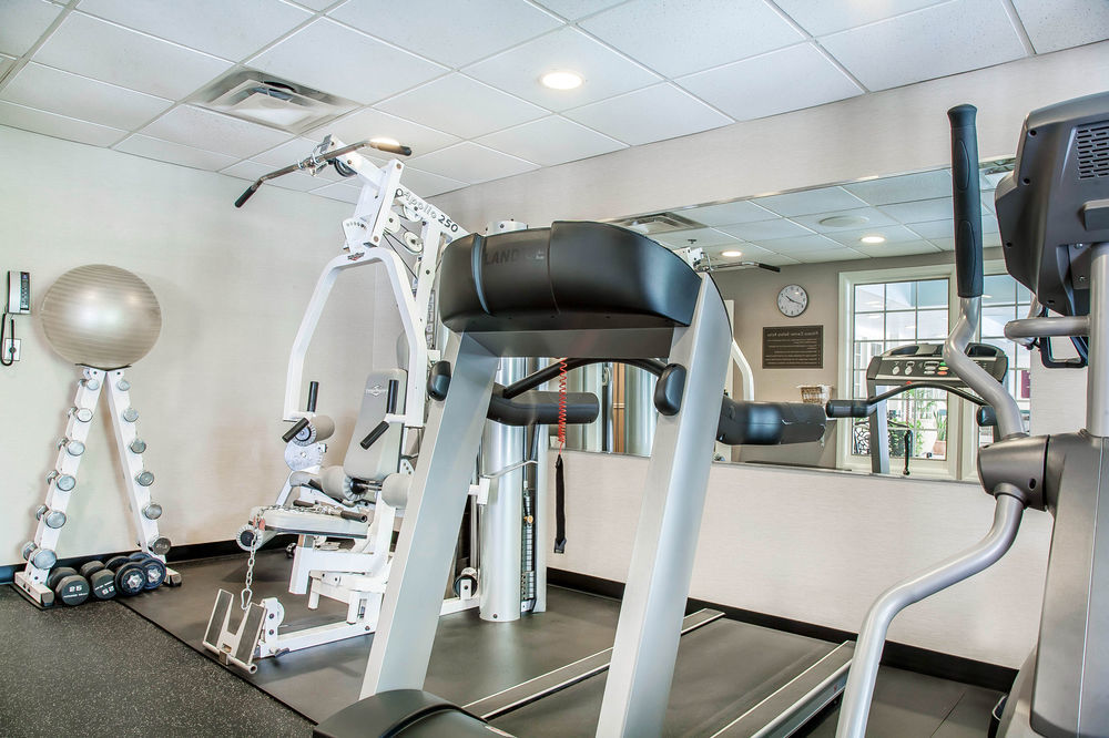 Comfort Inn & Suites Sturbridge-Brimfield ภายนอก รูปภาพ